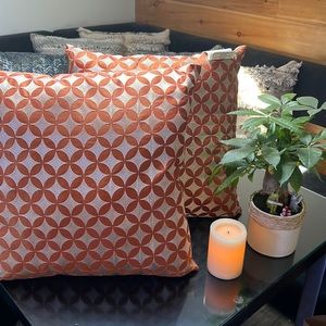 Two beautiful geometric pillows perfect condition